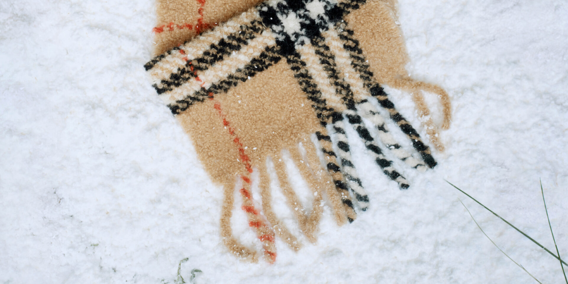 Resident Brands 3 Resident Brands svg+xml;charset=utf