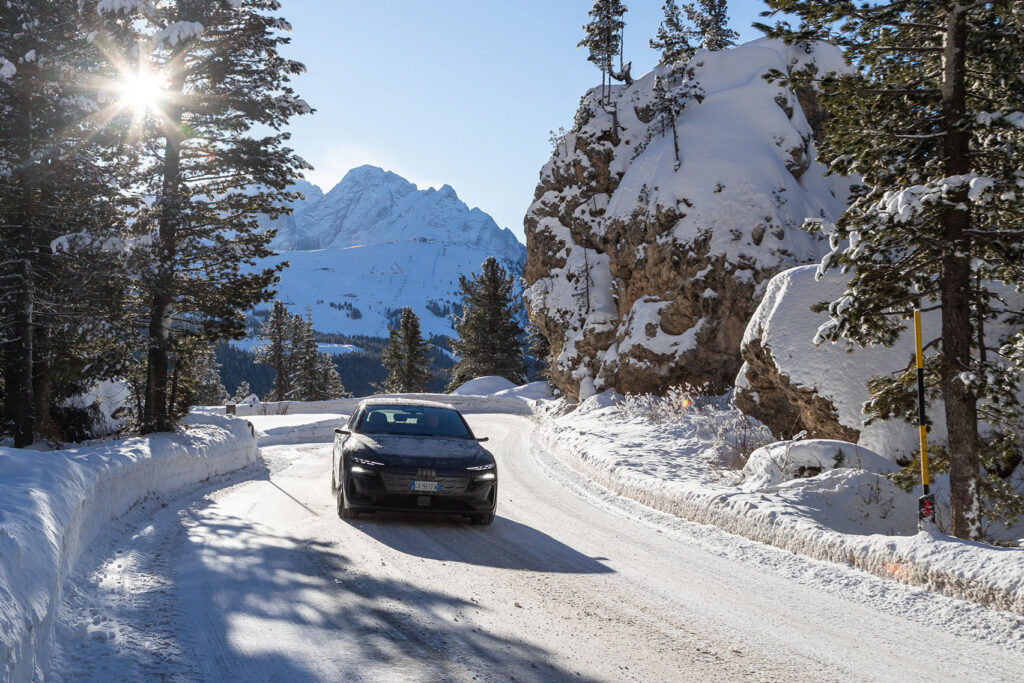 Resident Brands 2 Resident Brands svg+xml;charset=utf